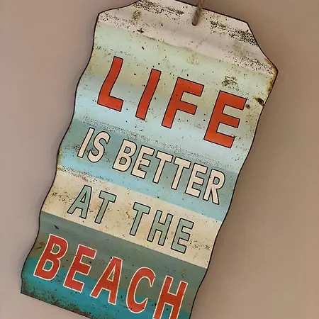 Beachhouse 28 度假居 温都尼